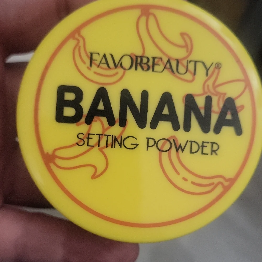 Banana Setting Powder - Yellow
